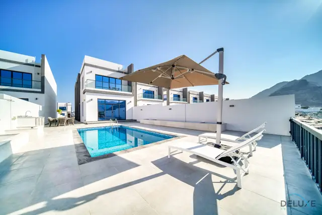 High-end 4-Bedroom Villa with Assistant’s Room — Al Dana Island