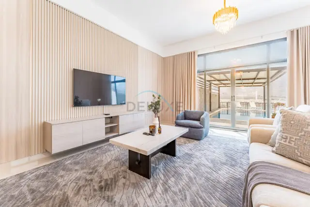 Sea Views 4-Bedroom + Assistant's Room Villa with Private Pool — Al Dana Island
